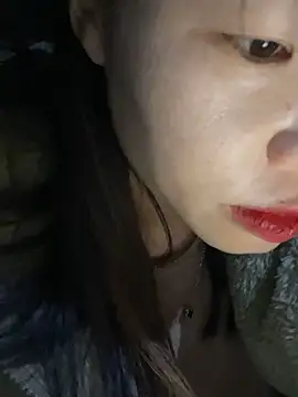 Snapshot of Laura8910 chatting on February 2025 11:02:02 AM Laura8910 online show from February 2025 11:02:02 AM