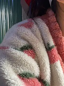 Snapshot of Laura8910 chatting on March 2025 05:08:02 AM Laura8910 online show from March 2025 05:08:02 AM