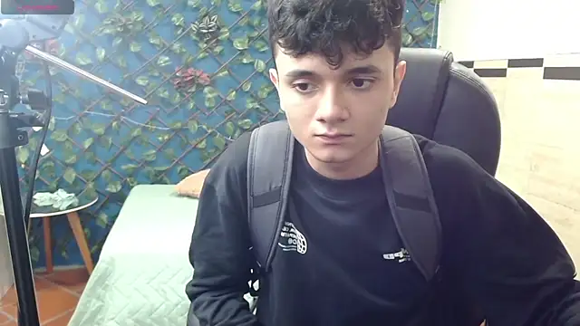 Waturox online show from February 2025 01:21:01 AM