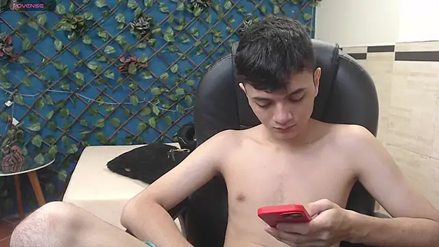 Waturox online show from September 2025 07:04:01 PM