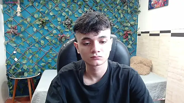 Waturox online show from October 2025 07:14:01 PM