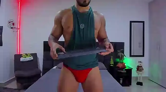 Alexander Martines online show from December 2024 10:49:02 PM