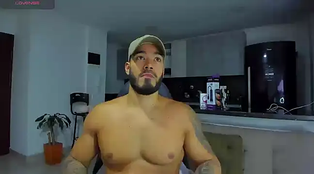 Alexander Martines online show from March 2025 03:44:02 AM