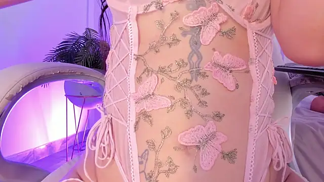 Snapshot of Mariapettit chatting on March 2025 12:29:01 PM Mariapettit online show from March 2025 12:29:01 PM