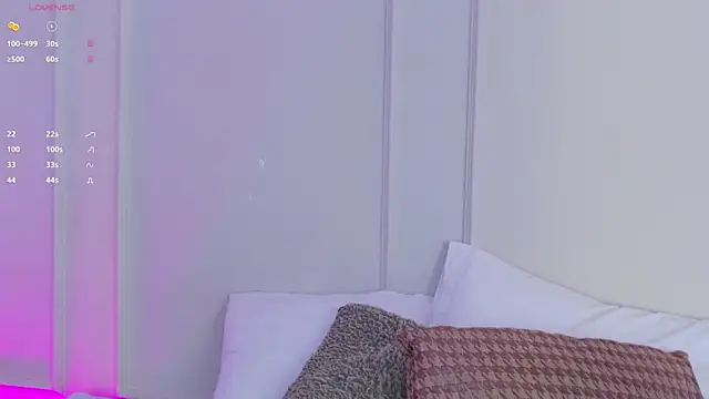 Snapshot of Mariapettit chatting on September 2025 12:28:01 PM Mariapettit online show from September 2025 12:28:01 PM