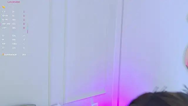 Snapshot of Mariapettit chatting on September 2025 12:42:02 PM Mariapettit online show from September 2025 12:42:02 PM