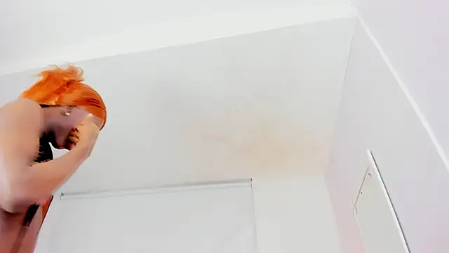 Snapshot of DaphneLloyd chatting on December 2024 07:46:02 PM DaphneLloyd online show from December 2024 07:46:02 PM