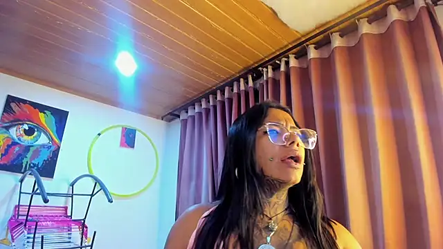 Snapshot of nicole_volkov chatting on January 2025 11:27:01 PM nicole volkov online show from January 2025 11:27:01 PM