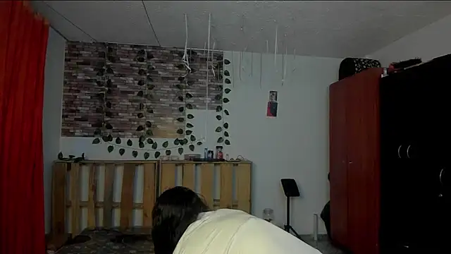 Snapshot of nicole_volkov chatting on November 2025 06:11:02 AM nicole volkov online show from November 2025 06:11:02 AM