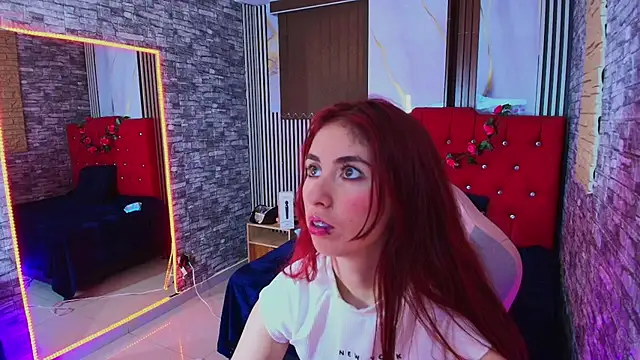 mildre303av online show from October 2025 05:57:02 PM