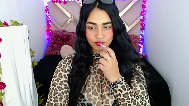 Charlotte cute18 online show from March 2025 06:57:02 AM