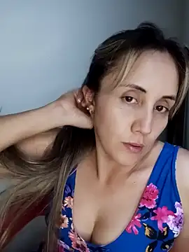 Snapshot of Isabel23zr chatting on December 2024 03:29:02 AM Isabel23zr online show from December 2024 03:29:02 AM