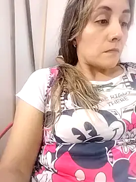 Snapshot of Isabel23zr chatting on February 2025 02:04:01 AM Isabel23zr online show from February 2025 02:04:01 AM