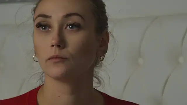 Snapshot of AliceMunro chatting on October 2025 07:20:02 PM AliceMunro online show from October 2025 07:20:02 PM