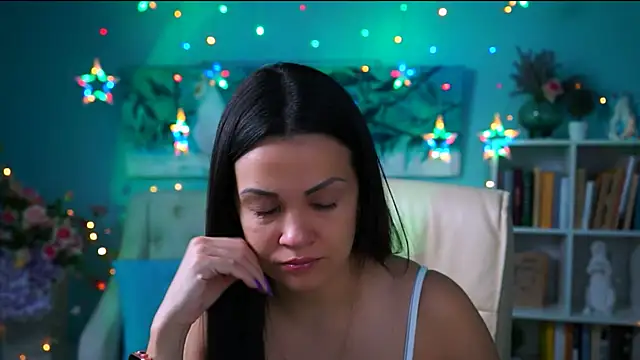 KarolinaRobinson online show from December 2024 03:31:02 PM