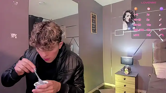 Snapshot of ANDRIUS_24 chatting on December 2024 11:40:01 AM ANDRIUS 24 online show from December 2024 11:40:01 AM