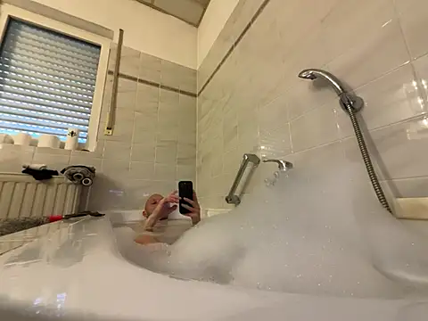 Snapshot of Germankink chatting on January 2025 11:09:02 AM Germankink online show from January 2025 11:09:02 AM