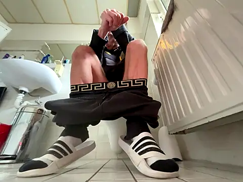 Snapshot of Germankink chatting on October 2025 10:05:02 AM Germankink online show from October 2025 10:05:02 AM