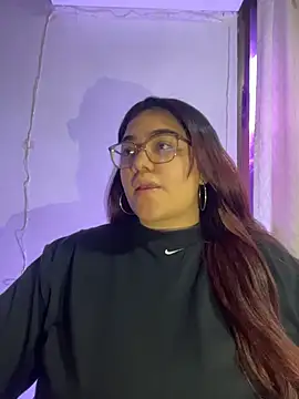 KathyGonzalez online show from December 2025 08:59:02 PM