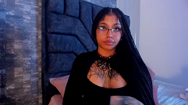 Snapshot of JuliaRose_ks chatting on October 2025 12:36:01 AM JuliaRose ks online show from October 2025 12:36:01 AM