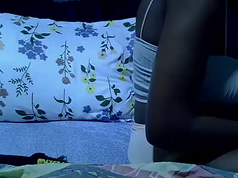 Snapshot of Lutyie chatting on November 2025 05:55:02 PM Lutyie online show from November 2025 05:55:02 PM