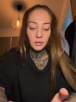 ElenaHaze online show from April 2026 07:20:01 AM