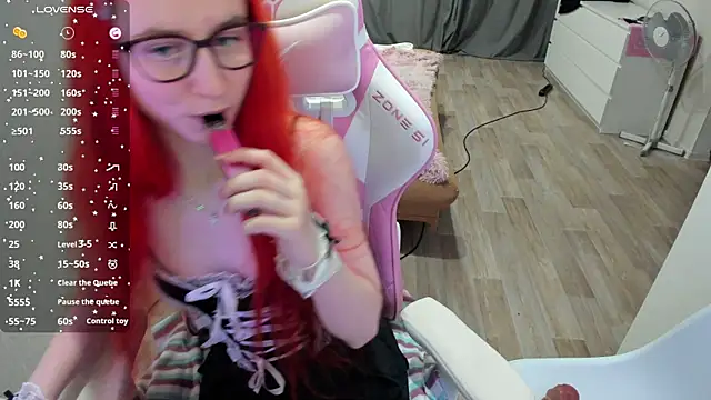 Malina Lovely online show from October 2025 08:35:01 PM