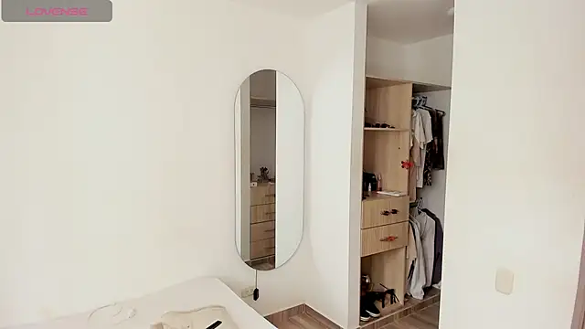 Snapshot of rose_scottt chatting on October 2025 03:18:02 PM rose scottt online show from October 2025 03:18:02 PM