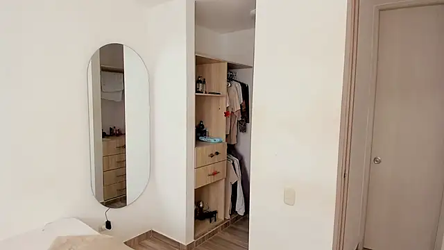 Snapshot of rose_scottt chatting on November 2025 05:34:02 PM rose scottt online show from November 2025 05:34:02 PM