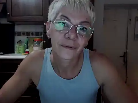 Snapshot of jona33 chatting on October 2025 04:34:01 AM jona33 online show from October 2025 04:34:01 AM
