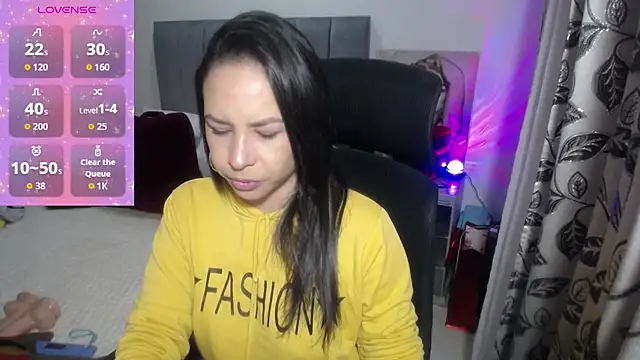 Snapshot of Shantalhotx69 chatting on October 2025 11:55:02 AM Shantalhotx69 online show from October 2025 11:55:02 AM