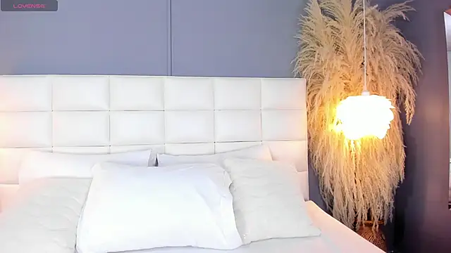 Snapshot of HannaKarson chatting on November 2025 11:35:01 AM HannaKarson online show from November 2025 11:35:01 AM