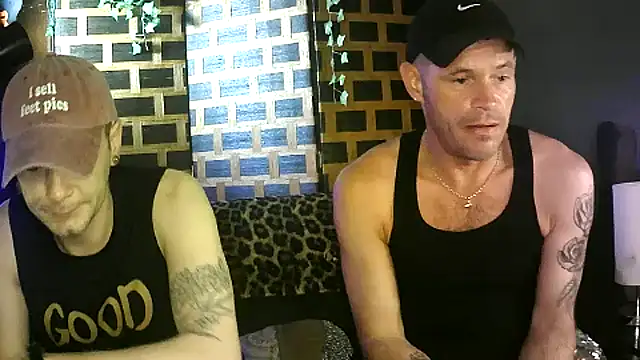 Snapshot of FrankieKentucky chatting on May 2026 10:47:01 AM FrankieKentucky online show from May 2026 10:47:01 AM
