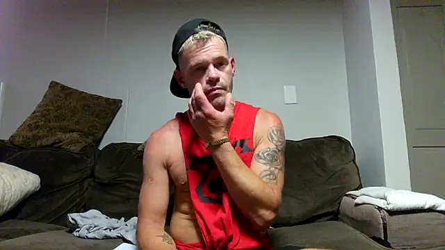 Snapshot of FrankieKentucky chatting on August 2026 03:43:01 AM FrankieKentucky online show from August 2026 03:43:01 AM