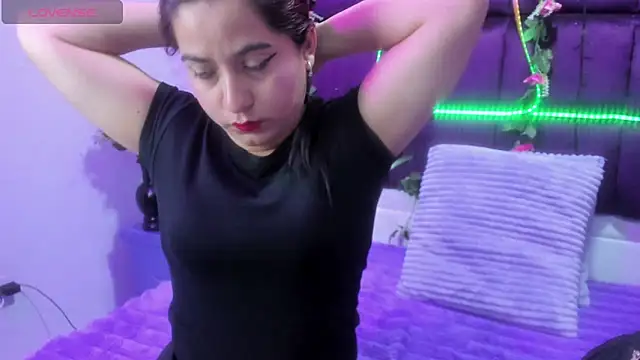 MariaClay online show from April 2026 12:17:01 PM