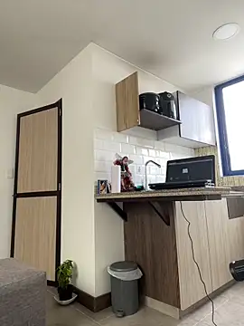 LauraCadwell online show from December 2024 04:27:02 PM