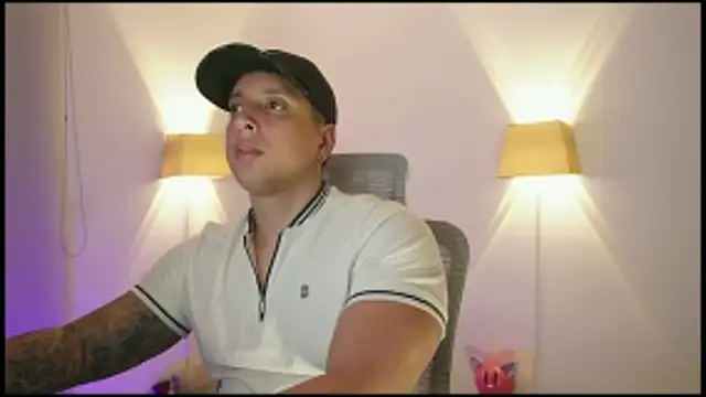 Snapshot of appolo_allen chatting on March 2026 05:11:02 AM appolo allen online show from March 2026 05:11:02 AM