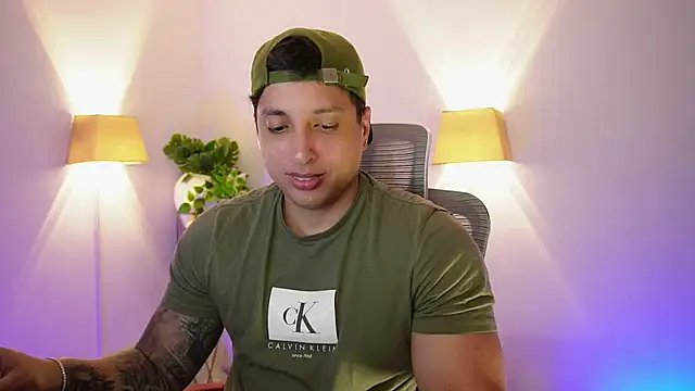 Snapshot of appolo_allen chatting on April 2026 03:49:02 AM appolo allen online show from April 2026 03:49:02 AM