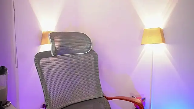 Snapshot of appolo_allen chatting on April 2026 12:32:01 AM appolo allen online show from April 2026 12:32:01 AM