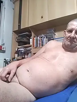 Lutzi1 online show from February 2026 07:23:01 PM