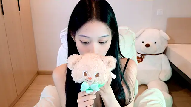 Snapshot of Xueb_J chatting on September 2025 10:50:01 AM Xueb J online show from September 2025 10:50:01 AM