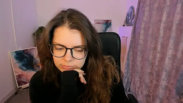 Snapshot of KeytSilvas chatting on December 2024 02:53:01 AM KeytSilvas online show from December 2024 02:53:01 AM