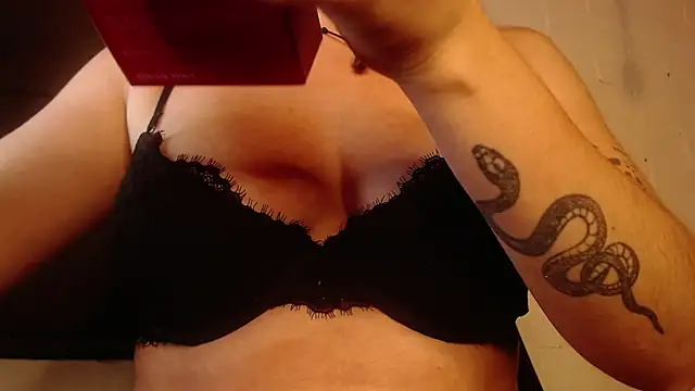 NEXT DOOR GIRL  online show from March 2025 12:44:01 AM