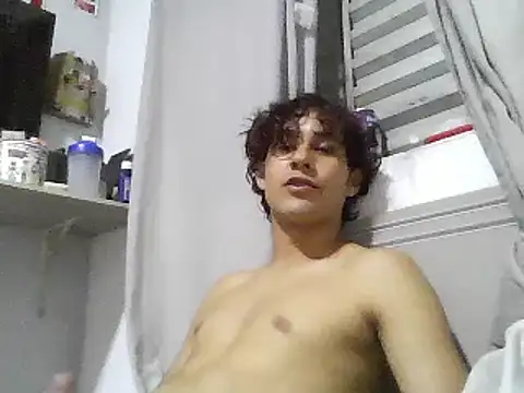 Snapshot of pedrodavid_ chatting on February 2025 03:15:02 AM pedrodavid online show from February 2025 03:15:02 AM