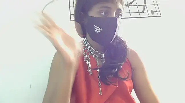 Snapshot of shimoona chatting on January 2025 04:00:01 PM shimoona online show from January 2025 04:00:01 PM