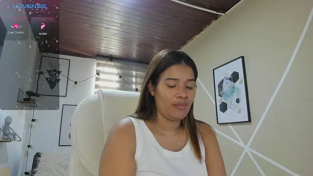 Snapshot of Enma__clark chatting on June 2026 05:11:02 PM Enma clark online show from June 2026 05:11:02 PM