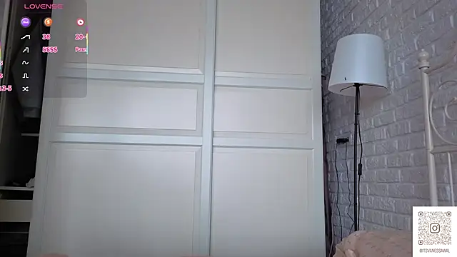 Vanessa Walters online show from March 2026 04:14:01 AM