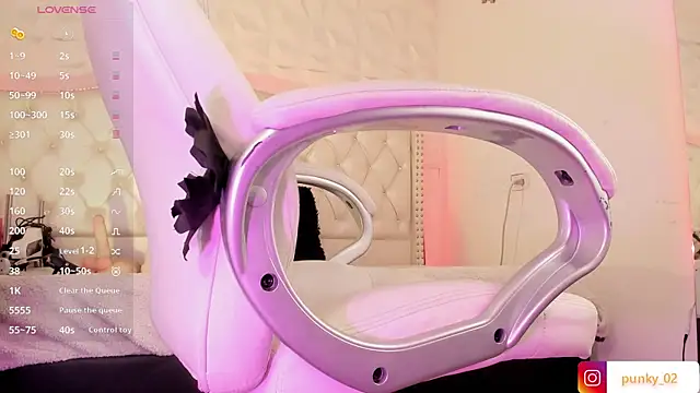 Punkys  online show from February 2025 08:03:02 PM