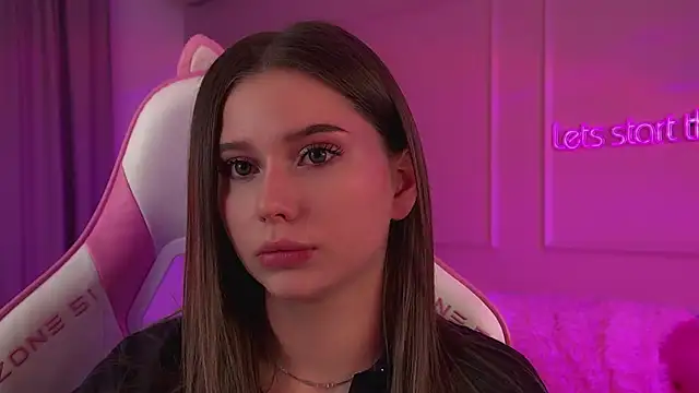 Snapshot of DianaVert chatting on March 2026 06:26:02 PM DianaVert online show from March 2026 06:26:02 PM