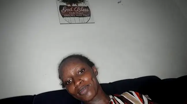 Snapshot of queen-goddess chatting on March 2025 03:35:01 PM queen-goddess online show from March 2025 03:35:01 PM